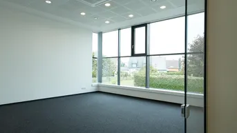 Expose Helle Bürofläche - 122 m² in zentraler Lage