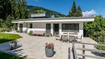 Expose Zillertal-Exklusivität: Ihr neuwertiges, modernes Zuhause mit Einliegerwohnung