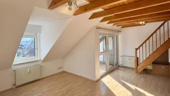 Expose Licht, Luft &amp; Raum: Mansardenwohnung mit tollem Ausblick