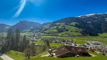 Expose Grundstück in unverbaubarer Aussichtslage im Zillertal