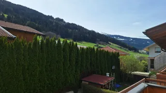 Expose NEU! Top-sanierte Wohnung mit Sonnenbalkon und hochwertiger Ausstattung