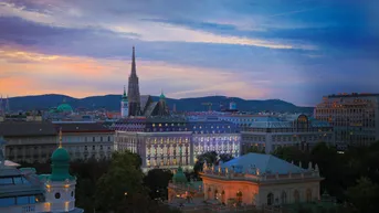 Expose Imposantes Innenstadt-Palais-Apartment mit exklusiver 5-Stern Hotelanbindung 