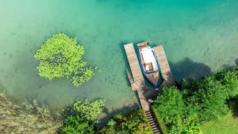 Expose Idyllisches Seehaus mit prachtvollem Seezugang direkt am Wörthersee