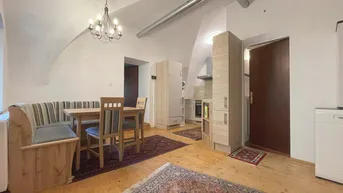Expose Wunderschöne Altbauwohnung im Zentrum Königstettens