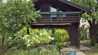Expose Sommerhaus mit schönem Garten am Schloss-See