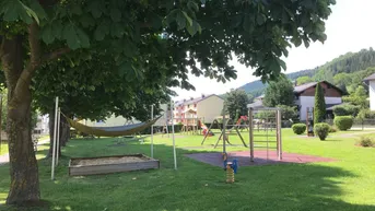 Expose Familienoase mit 2 Balkonen mitten im Grünen