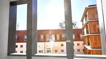 Expose Lichtdurchflutete Dachgeschoßwohnung im grünen Glanbogen 48/9