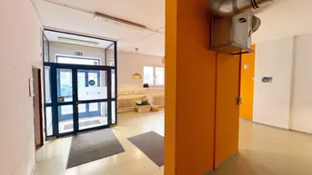 Expose PROVISIONSFREI - Nordwestbahnviertel - Großzügige Bürofläche mit Straßenzugang! (Mietbeginn nach Vereinbarung)