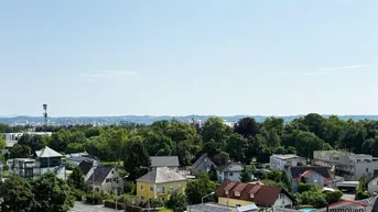 Expose Großzügige 3-Zimmerwohnung mit 2 Freiflächen und einzigartiger Aussicht!