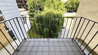Expose PROVISIONSFREI - UNSANIERT: 2-Zimmerwohnung mit Balkon und zusätzlichen GOODIES!