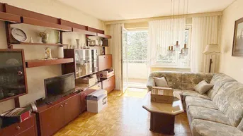 Expose Helle 3-Zimmerwohnung mit Loggia und Parkplatz!