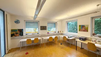 Expose Gut geschnittenes Büro nahe dem Universitätszentrum
