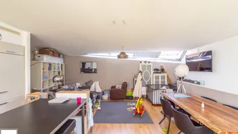 Expose Ab Oktober: ruhige 3 Zimmer Maisonette Wohnung inkl. südseitiger Loggia in beliebter Lage - nahe U6 &amp; Mariahilfer Straße!