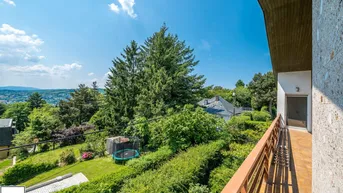 Expose Einfamilienhaus mit traumhaften hellen Wohnbereichen, Blick ins Grüne und in absoluter Ruhelage