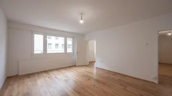 Expose großzügige, sanierte 2 Zimmer Wohnung mit Loggia &amp; guter Infrastruktur!