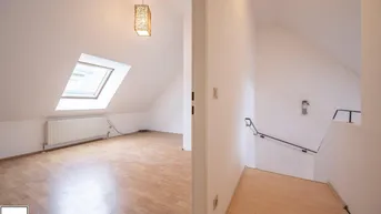 Expose nur noch 3 sanierungsbedürftige Wohneinheiten + KFZ-Stellplätze in U-Bahn-Nähe (U4/U6)!