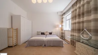 Expose charmante, modernisierte &amp; vollmöblierte Wohnung in Grinzinger Villa ab 1.7.25 // cosy, fully furnished apartment in an luxury Villa of 1914