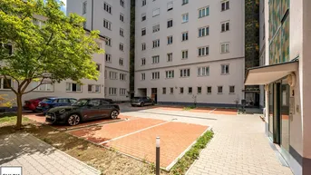 Expose *Vormerkung* ab 10.9 Besichtigungen Möglich: Schottenring (U2/U4): 4 Zimmer-Wohnung beziehbar ab Oktober - Miete inkl. Heizkosten! WG-geeignet!
