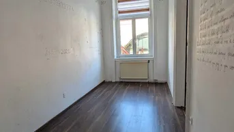 Expose Top 11 - Günstige 2,5-Zimmer-Altbau Wohnung mit guter Raumaufteilung – **ANFRAGEN NUR ÜBER DAS KONTAKTFORMULAR**
