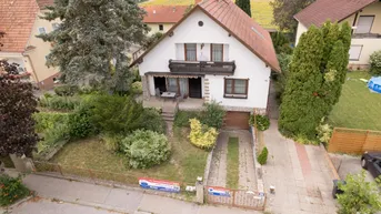 Expose Charmantes Einfamilienhaus in Grünlage
