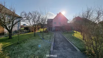Expose NEUER PREIS: Idyllisches Einfamilienhaus mit großem Garten