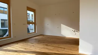 Expose ZU VERMIETEN! helle, großzügige 2 Zimmer Wohnung mit Terrasse _T25_KALEU! 