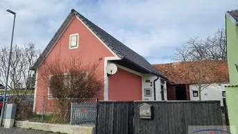 Expose Kleines Haus mit Stadel und Nebengebäude im Waldviertel!