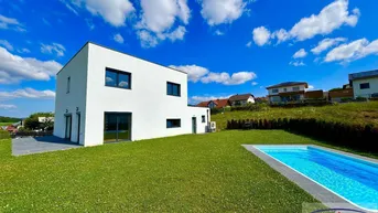 Expose PREISKORREKTUR: Familienhaus mit Aussicht!