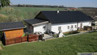 Expose Großes Mehrfamilienhaus für eine Familie die viel Platz möchte oder für Geldanleger als Anlageobjekt!