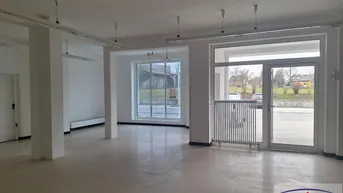 Expose NEUER PREIS - 399.000,- EUR Vielseitige Gewerbefläche im Zentrum von Kirchham!