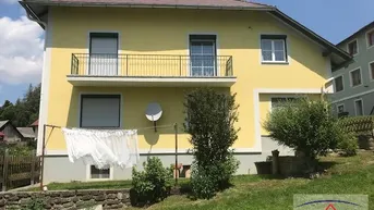Expose Das perfekte Zuhause für Familien: Raum zum Wachsen und Wohlfühlen! 