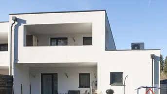 Expose SIPBACHZELL: Neuwertige Doppelhaushälfte mit Garage in ruhiger und sonniger Lage zu verkaufen!