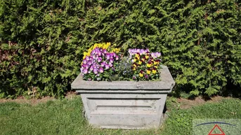 Expose Kirchberg/Thening: Geräumiges, sonniges Wohnhaus mit tollem Garten in sehr guter Lage!