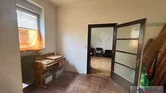Expose Haushälfte mit einer Wohnung für geschickte Heimwerker und einen schönen Garten in Langenzersdorf! 