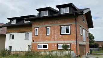 Expose Großes Haus in sonniger und ruhiger Lage mit schönem Fernblick!