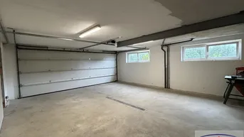 Expose Großes Haus in sonniger und ruhiger Lage mit schönem Fernblick!