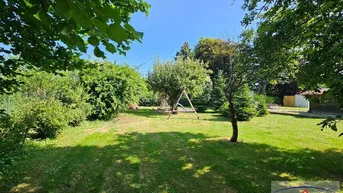 Expose Einfamilienhaus mit schönem großen Garten!