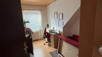 Expose Dachgeschoßwohnung im Zentrum! 