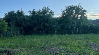 Expose Ca.932 m² großer sonniger Baugrund in Großweikersdorf