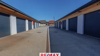 Expose Garagenpark mit 12 KW Photovoltaikanlage