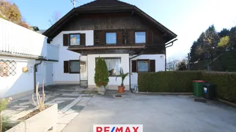 Expose Ein- Zweifamilienhaus mit Einliegerwohnung Garage und 3 Carport