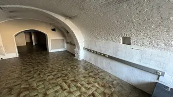Expose Geschichtsträchtiges Geschäftslokal - Mödling Zentrum