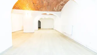 Expose WOW I EINZIGARTIGES GESCHÄFTSLOKAL I 2 STOCKWERKE I SÜDTIROLER PLATZ I KUNSTHAUS NÄHE I PASSANTENFREQUENZ I AB SOFORT I KOMPLETTE LÜFTUNGSANLAGE