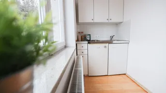 Expose AB SOFORT VERFÜGBAR I MODERN SANIERT I PARKPLATZ I I TOP LAGE I DUSCHE I TOP ZUSTAND I WALTENDORF I
