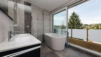 Expose PENTHOUSE I WALTENDORF I SPA-BEREICH I SAUNA I OUTDOOR WHIRLPOOL I XXL TERRASSE I TIEFGARAGE I KLIMA I AB SOFORT VERFÜGBAR I MODERNE KÜCHE I