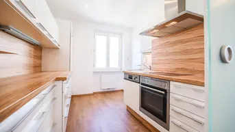 Expose 5. STOCK MIT LIFT I DAN KÜCHE I MODERN SANIERT I BADEWANNE I WG TAUGLICH I HAUSTIERE WILLKOMMEN I SEHR HELL I ZENTRALE LAGE BEI HAUPTBAHNHOF I PROJEKT WOHNEN