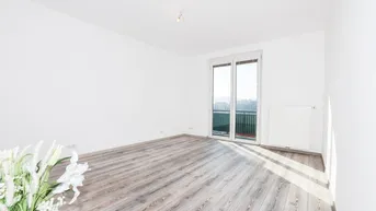 Expose *BALKON* I WG TAUGLICH I DUSCHE I HAUSTIERE WILLKOMMEN I AB SOFORT I HAUPTBAHNHOF I 4. STOCK MIT LIFT I MODERN SANIERT I PROJEKT WOHNEN I