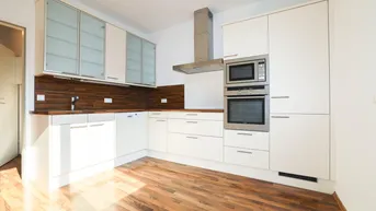 Expose I NEUBAU I MODERNE KÜCHE I DUSCHE I HAUSTIERE WILLKOMMEN I NAHE SCHLOSS EGGENBERG I 1. OG MIT LIFT I LICHTDURCHFLIUTET &amp; SEHR RUHIG I AB SOFORT I WEST-BALKON