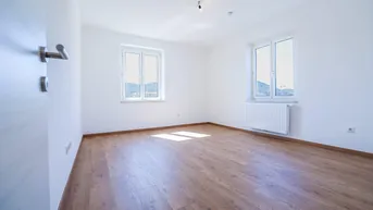 Expose MODERN SANIERT I 5. STOCK MIT LIFT I DAN KÜCHE I BADEWANNE I WG TAUGLICH I HAUSTIERE WILLKOMMEN I SEHR HELL I ZENTRALE LAGE BEI HAUPTBAHNHOF I PROJEKT WOHNEN