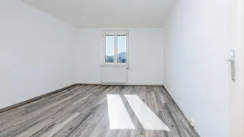 Expose KEINE PROVISION I MODERNISIERT I HOCHWERTIGE BADEWANNE I DESIGN-EINBAUKÜCHE I BAHNHOFSNAH I HAUSTIERFREUNDLICH I MODERNER WOHNSTIL I DURCHDACHTER GRUNDRISS I PROJEKT WOHNEN I